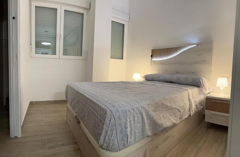 Sky Garden Malaga Centro Apartment Exterior foto