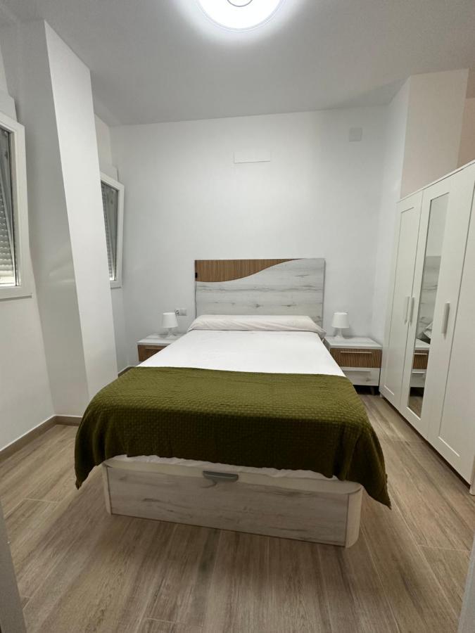 Sky Garden Malaga Centro Apartment Exterior foto
